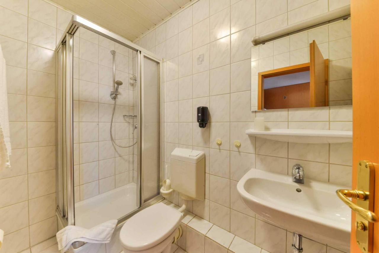 Hotel Hessischer Hof Kirchhain Kültér fotó